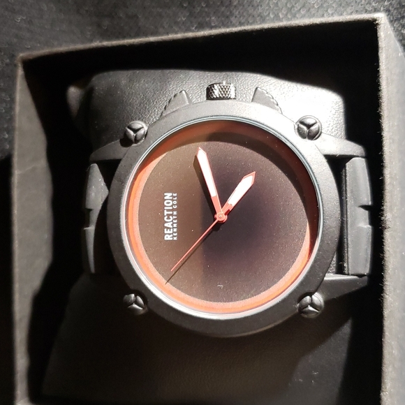 FINAL SALE Kenneth Cole Watch - Picture 1 of 4